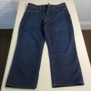 Men's 34 Heritage Relaxed Fit Jeans - Blue

Waist 34”

Length 25”

Tailored

085